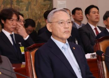 유인촌 “홍명보, 임명절차 다시 밟으라…정몽규 4연임 허용못해”