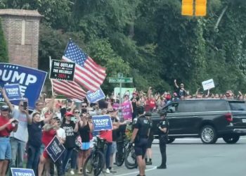 공화 우세 노스캐롤라이나 표심 촉각 … “해리스·트럼프 동률”