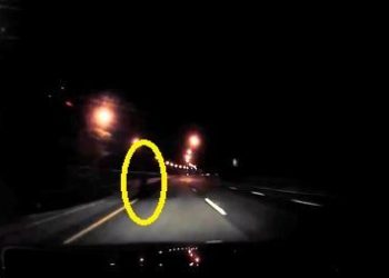 터널에 귀신?…운전자 “소름 돋아”(영상)