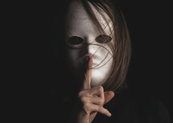 [이런 일도] 남직원 58명과 성관계 여성공무원 정체 드러났다