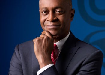 연방은행 총재가 거래규정 위반…감사 적발