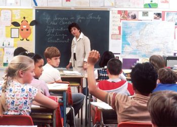 코로나 탓에…10대 여학생, 남학생 보다 뇌 노화 빨라졌다