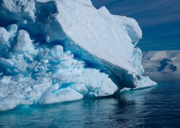 “그린란드 빙하 산사태에 지구 흔들렸다”