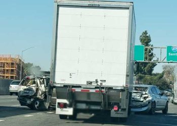 출근길 405 Fwy서 트레일러 연루 3중 추돌 …체증극심