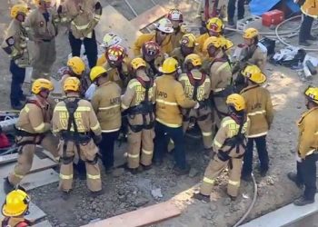 로스펠리츠 매몰 인부,  6시간 만에 간신히 구출