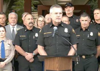 (2보)어바인 소방차 프리웨이서 뒤집힌 이유 밝혀져