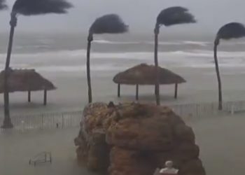 ‘1천년만의 강우량’ 허리케인 ‘밀턴’ 사망 17명·190만명 정전