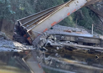 미시시피서 교량 붕괴로 3 명 사망 4명 부상