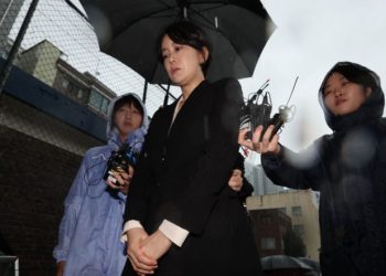 ‘음주운전’ 문다혜 경찰 출석 “반성하며 살겠다”