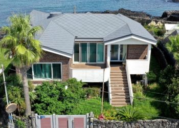 ‘음주사고’ 문다혜, 제주서 불법 민박집 운영 적발