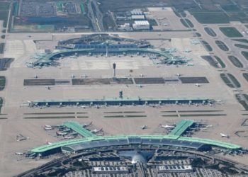 인천공항 환승 LA 남성 수하물서 권총 적발