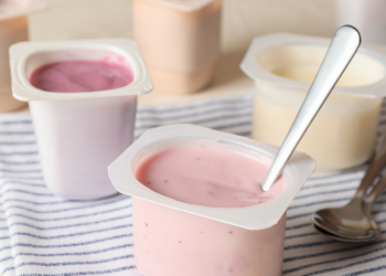 유명 요거트 제품서 혈흔과 피비린내