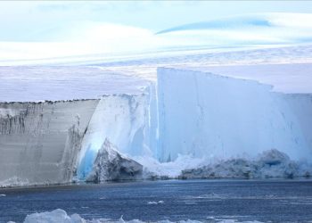 세계 강물 30년·빙하 50년만에 가장 많이 줄어