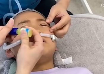 “쌍꺼풀 없이 태어나게 해 미안”…9살 딸 성형시킨 여성