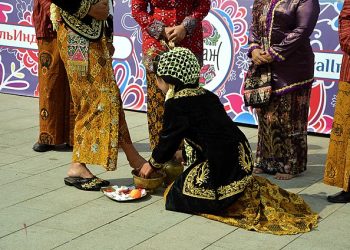 관광객들 ‘쾌락결혼’ 유행 … 500달러 결혼, 출국 후 이혼