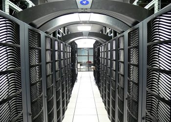 “AI 수요 폭증… 미 데이타센터 전력 수요 급증”