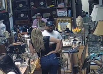 OC 보석상 10만달러 보석상자 순식간에 사라져(영상)