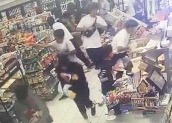 한인업주들 “두렵고 겁나”… 할리웃서 남녀 15명 세븐일레븐 습격