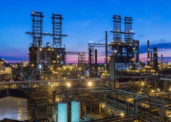 정유업계, 비축유 의무화에 반발 … LA 정유공장, 가동중단 선언