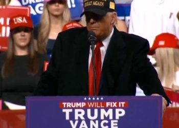 “트럼프 주장 해리스가 선거 훔치는 13가지 방법”-WP