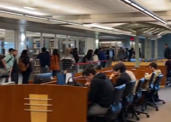 해리스 46% vs 트럼프 42%, CNN 방송 초기 출구조사 … “트럼프 승리 두렵다”