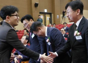 한동훈, 이재명 때리기로 보수층 결집시도