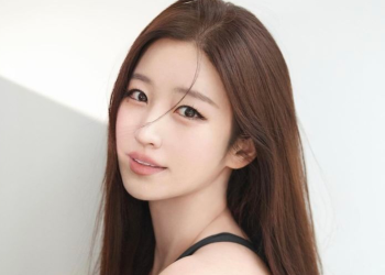 “마약 자수합니다”…김나정 아나운서, 경찰에 고발당해