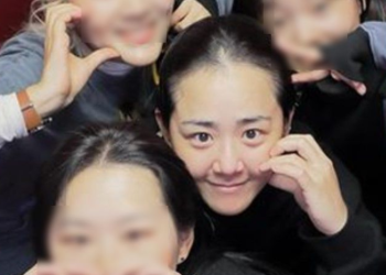 문근영, 희귀병 완치 후 근황…얼굴 홀쭉해졌네