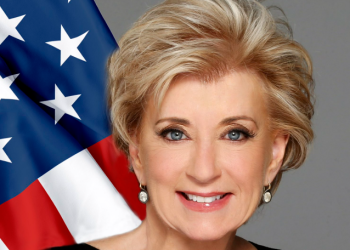 교육장관 후보 맥마흔, “딸과 서로 뺨 때리기” 재조명(영상)