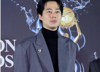 “엄마가 어디서 애라도 낳아오라고”…정우성 스캔들에 재조명