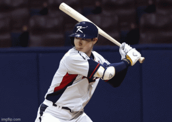 ‘약속의 8회’ 연출…벼랑 끝에서 ‘4강행’ 실낱 희망