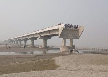 구글 지도 따라가다 15m 다리서 추락 …3명 사망