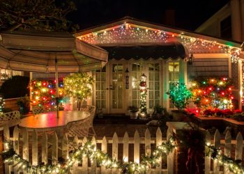 ‘크리스마스 장식’만 터는 커플 절도단, 롱비치 출몰