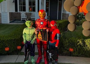 [화제] MVP도 평범한 아빠 …우승 다음날 아들과 할로윈