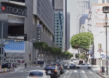 다운타운 메이시스 앞 폭발물 소동 … 4시간 폐쇄