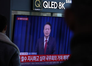 윤석열 “남은 임기 당에 일임” … 한동훈 “조기퇴진 불가피”