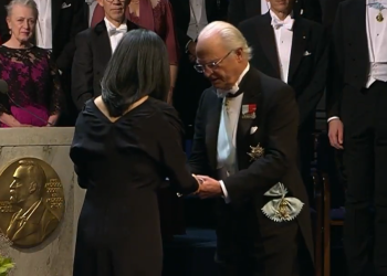 한강 한국인 최초 노벨문학상 수상 … 스웨덴서 노벨상 시상식