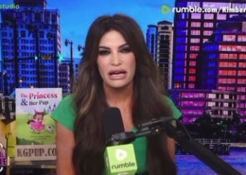 트럼프, ‘예비 며느리’ 그리스 대사 발탁 … 장남 약혼녀