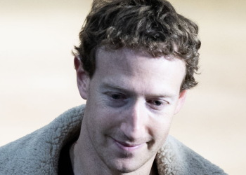 트럼프에 잘보이기 안간힘… 취임식 100만달러 기부