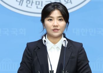 김소연 “이준석 성접대 여성 관련 음성 공개할 것”