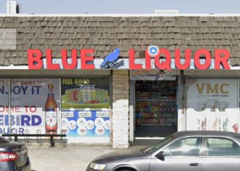 ‘로토 잭팟’ 유명 리커스토어에 2인조 강도 .. 칼에 직원 찔려