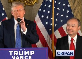 트럼프 만난 소프트뱅크 손정의, 1000억달러 투자약속 …2천억도 가능