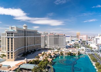 “호텔-에이비앤비, 꼼수 이젠 안통해” … 청소비, 리조트비 등 정크수수료 금지