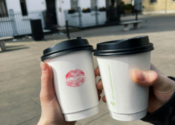 연인 목에 남긴 ‘키스 마크’, 뇌경색 유발한다