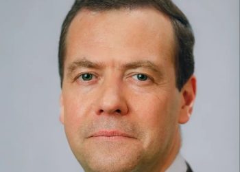 메드베데프, “한덕수 탄핵, 정부판 오징어게임 …팝콘각” 조롱