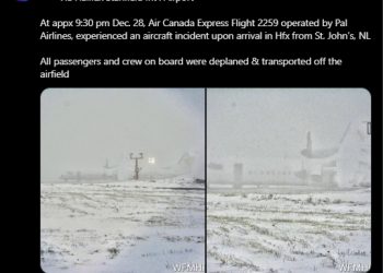 캐나다서도 랜딩기어 오작동 불완전 착륙, 기체 화재