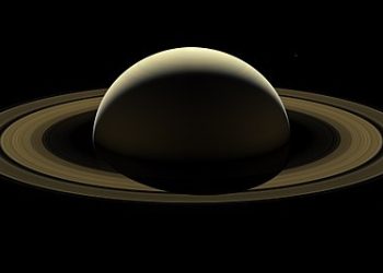 “토성의 얼음 고리의 나이, 토성과 같은 45억년 가능성”