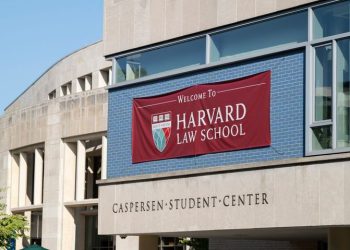 [교육] 명문대 입시 지각변동 … ‘소수계 우대 폐지’ 하버드 로스쿨, 흑인 신입생 70% 급락