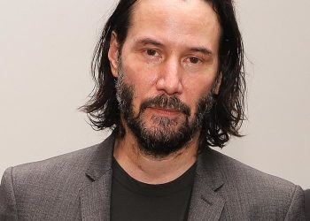 LA서 도둑 맞은 키아누 리브스 롤렉스, 칠레서 찾아