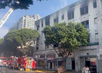 다운타운 ‘모리스 호텔’ 건물 큰 불 … 노숙자 방화 추정